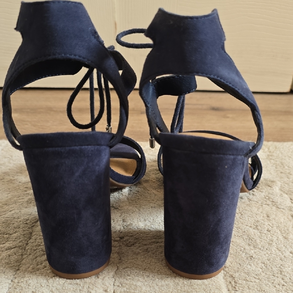 Gianni Bini Navy Blue Suede Heeled Sandals Size 8.5 - Picture 2 of 5